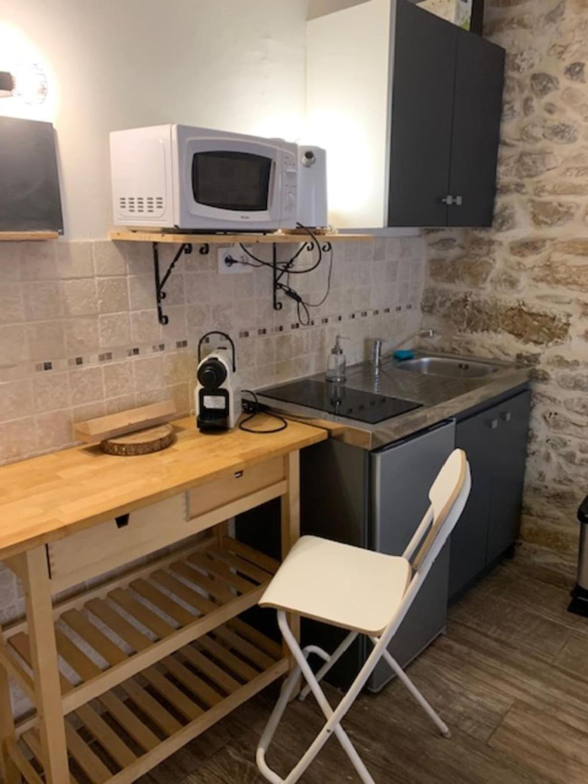 Studio With Exposed Stone Vieux Lyon Ngoại thất bức ảnh